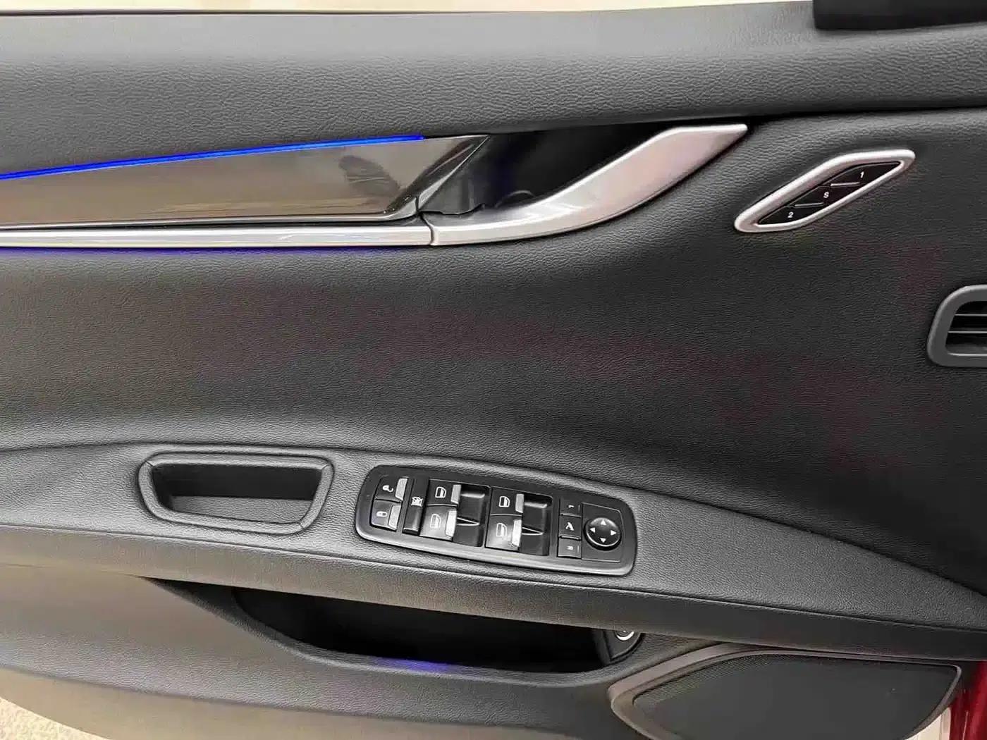 2014 Ghibli 3.0T Standard Edition — миниатюра 7