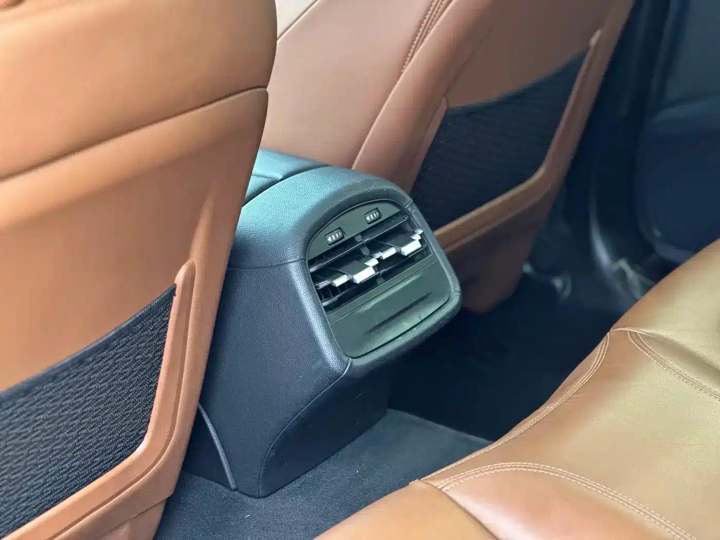 2014 Ghibli 3.0T Standard Edition — миниатюра 3