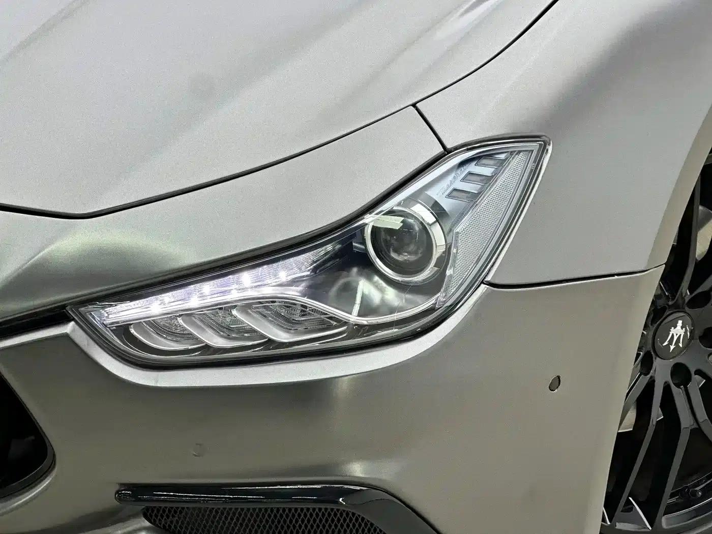 2014 Ghibli 3.0T Standard Edition — миниатюра 9