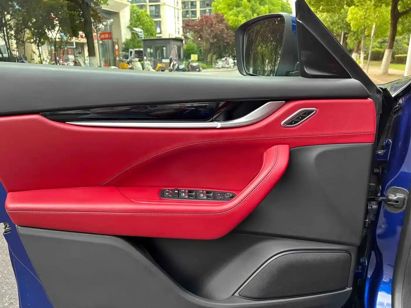 2018 Levante 3.0T Standard Edition — миниатюра 14