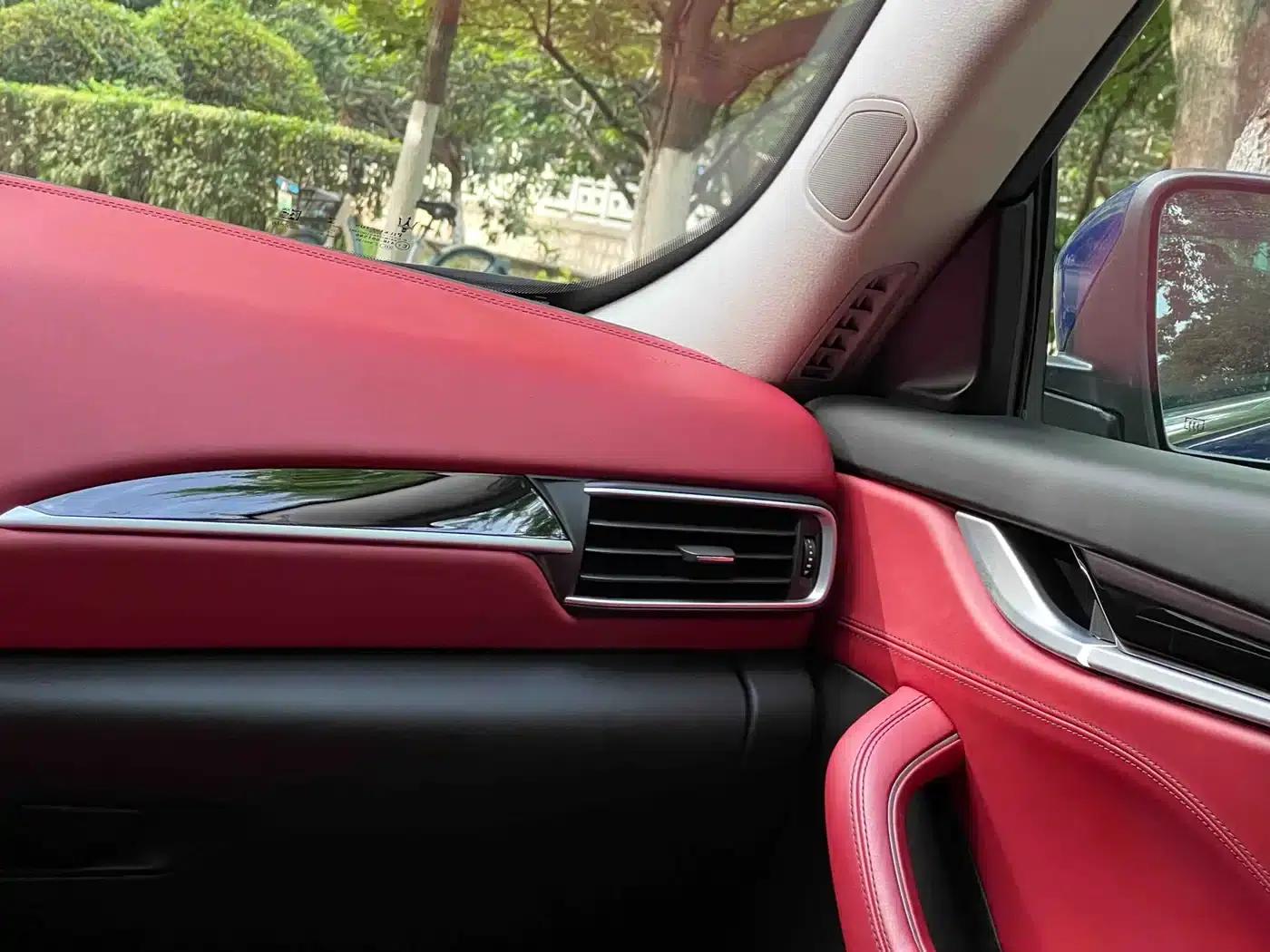 2018 Levante 3.0T Standard Edition — миниатюра 19