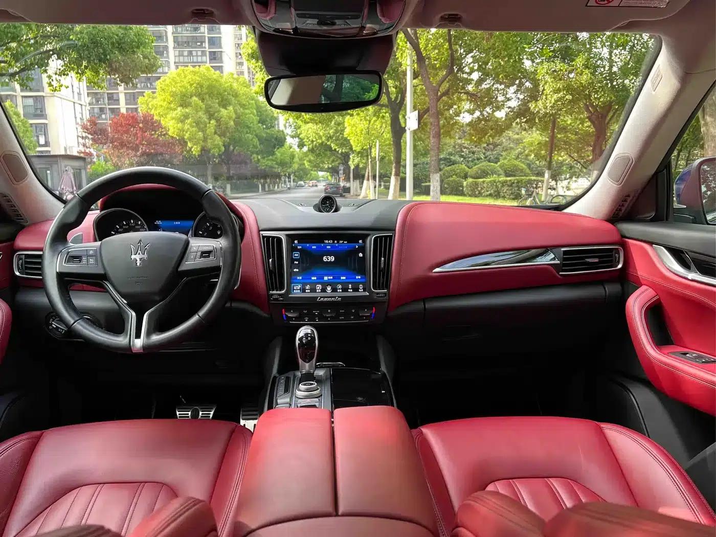 2018 Levante 3.0T Standard Edition — миниатюра 8