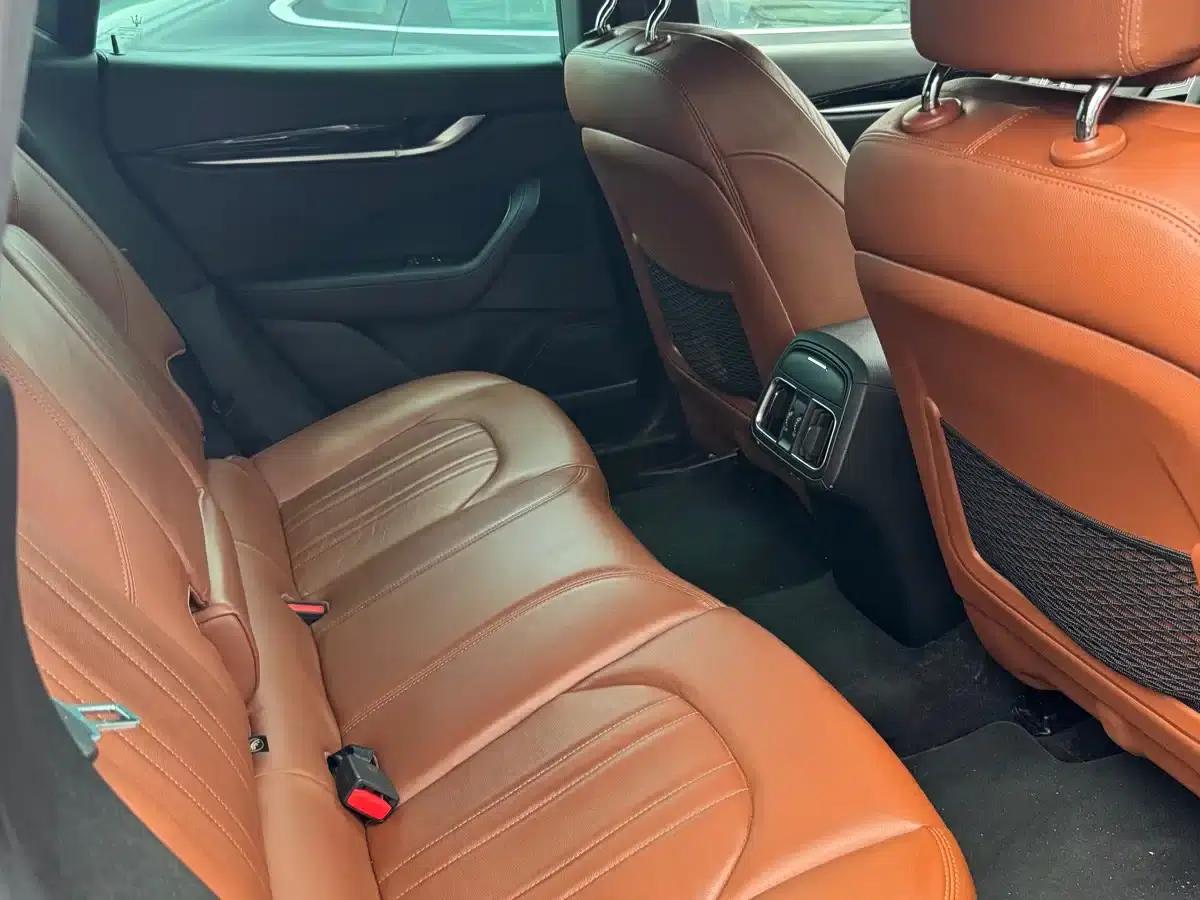 2016 Levante 3.0T Standard Edition — миниатюра 16