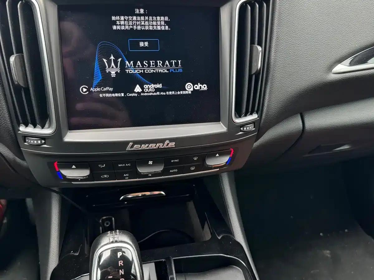 2016 Levante 3.0T Standard Edition — миниатюра 8