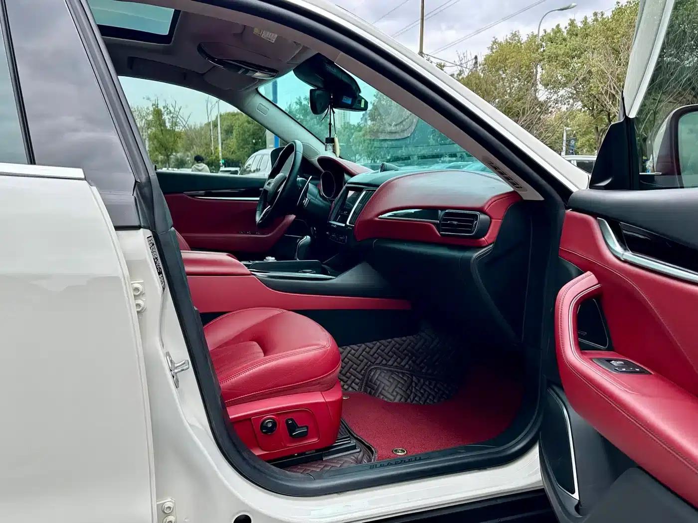 2016 Levante 3.0T Standard Edition — миниатюра 12