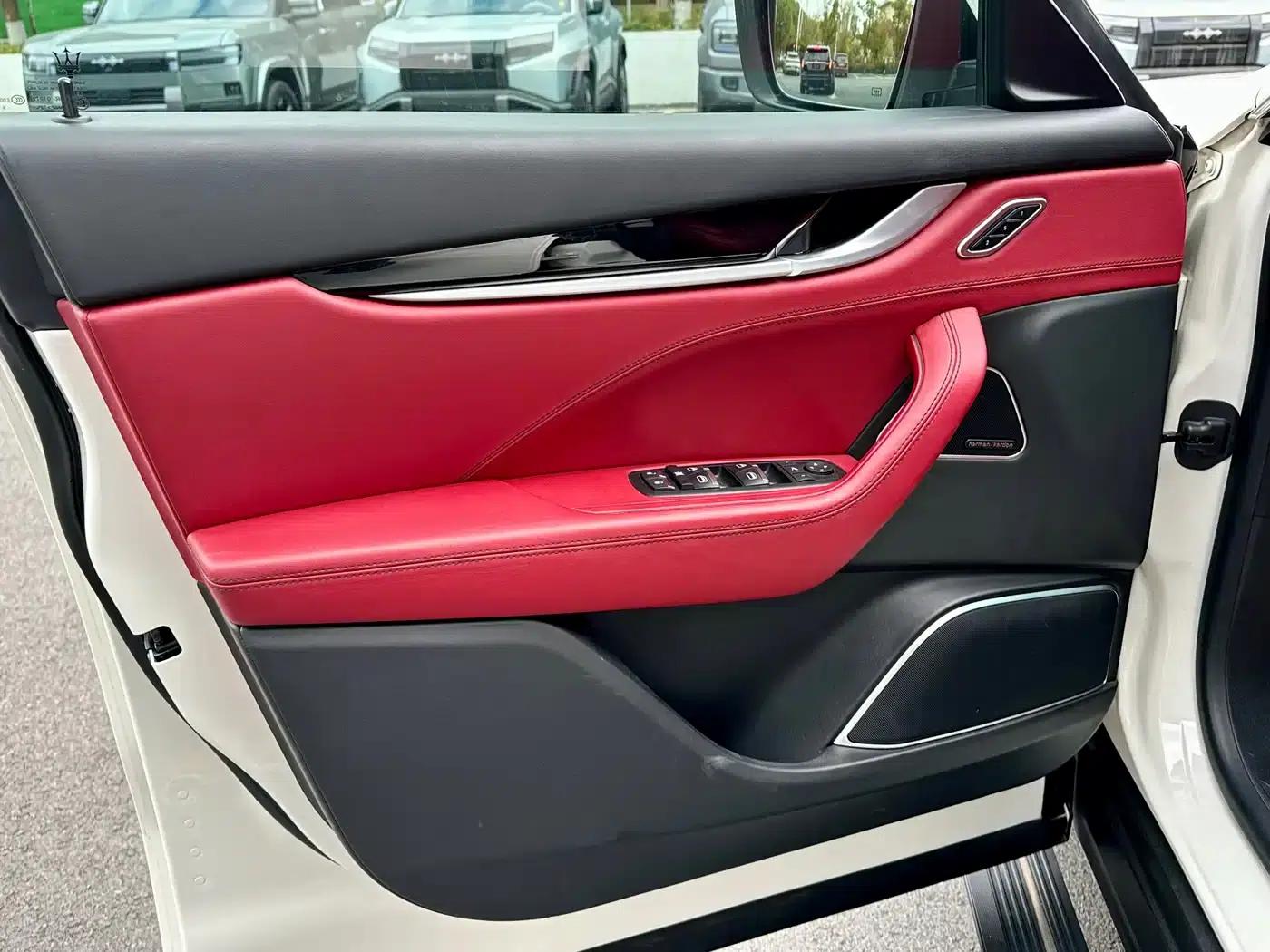 2016 Levante 3.0T Standard Edition — миниатюра 13