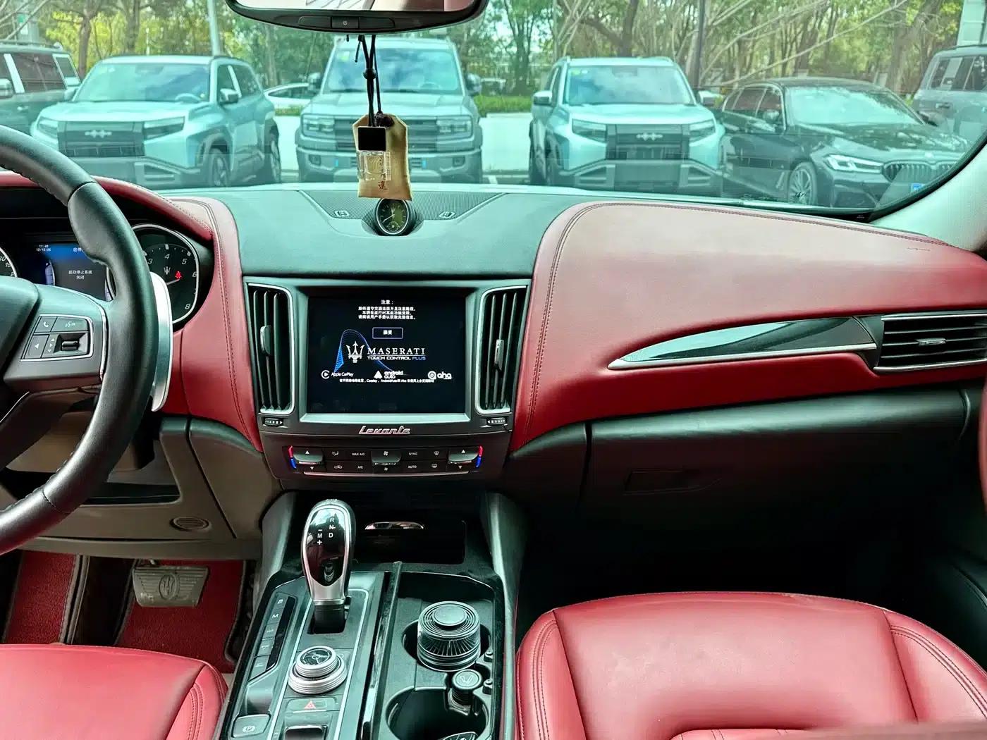 2016 Levante 3.0T Standard Edition — миниатюра 8
