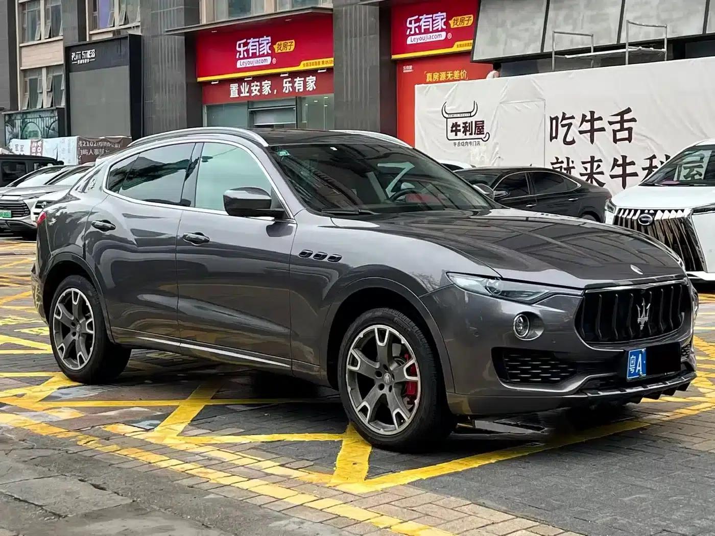 2016 Levante 3.0T Standard Edition — миниатюра 3