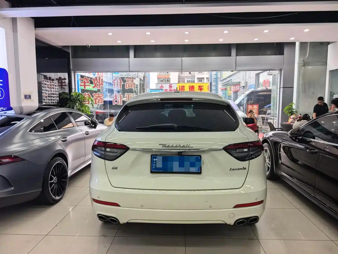 2021 Levante 3.0T Luxury Edition — миниатюра 11