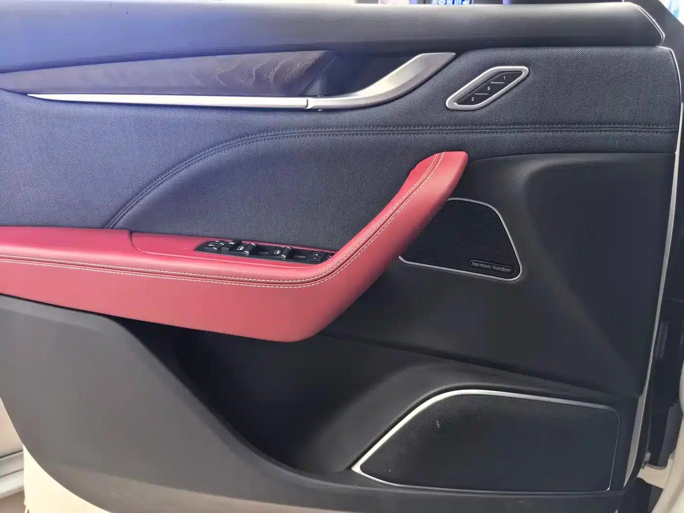 2021 Levante 3.0T Luxury Edition — миниатюра 5