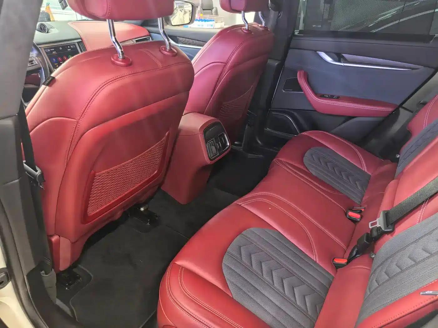 2021 Levante 3.0T Luxury Edition — миниатюра 7