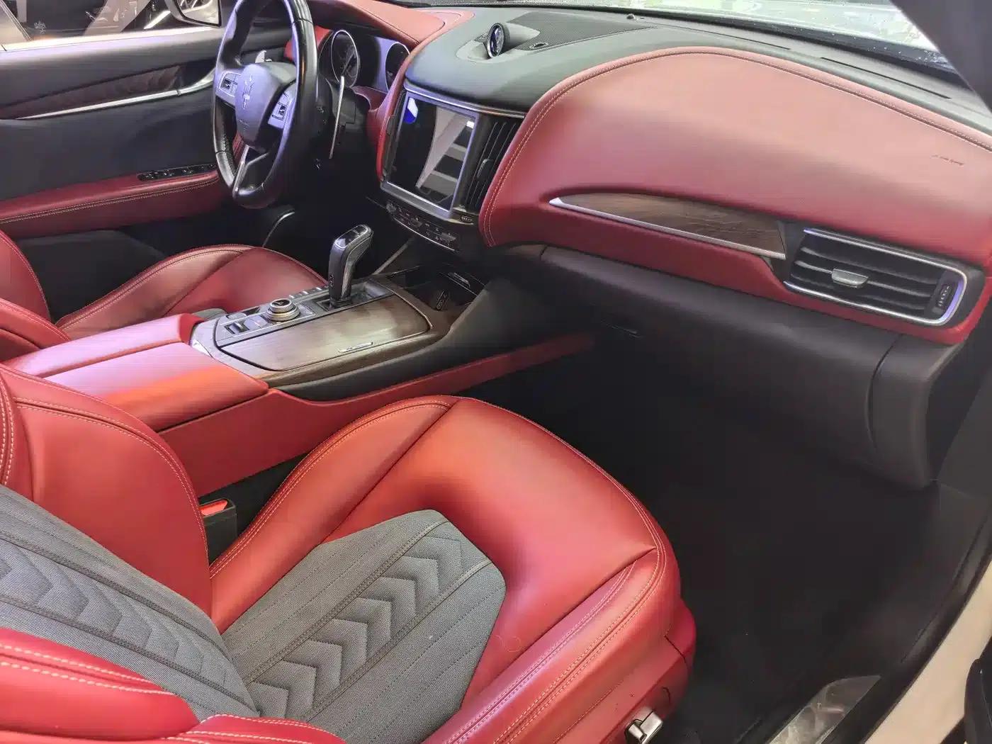 2021 Levante 3.0T Luxury Edition — миниатюра 9