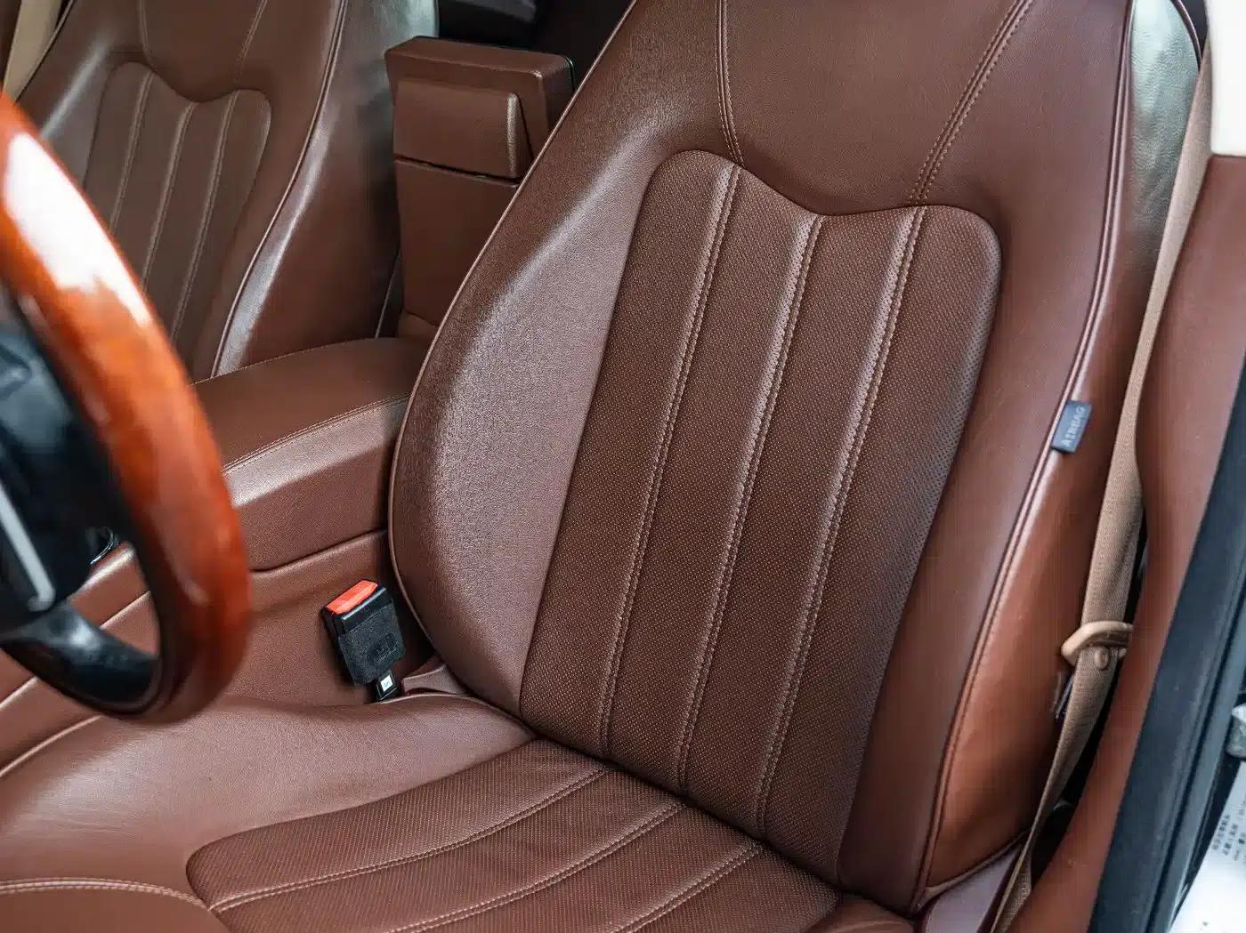 2010 Quattroporte 4.7L Executive Edition — миниатюра 12