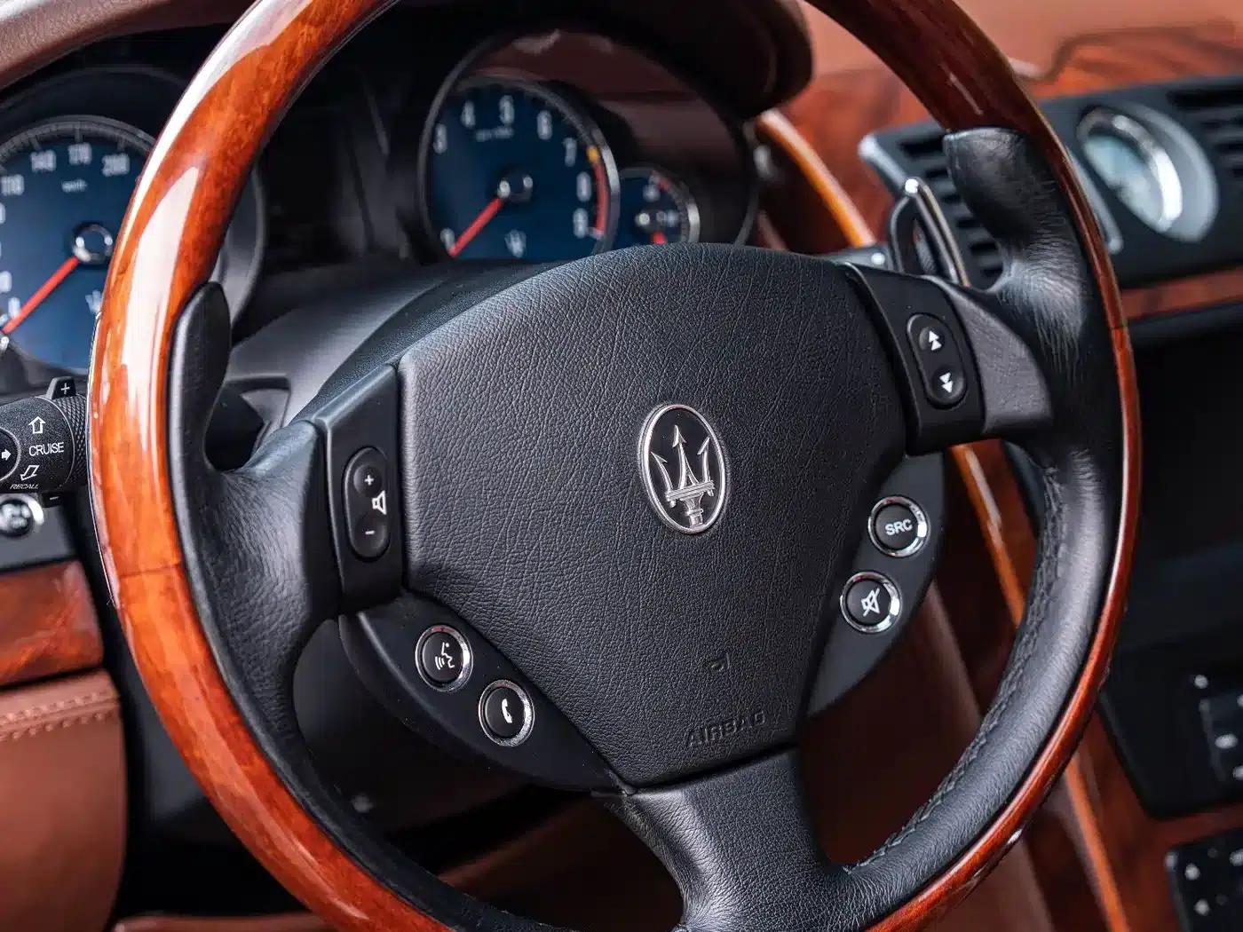 2010 Quattroporte 4.7L Executive Edition — миниатюра 13