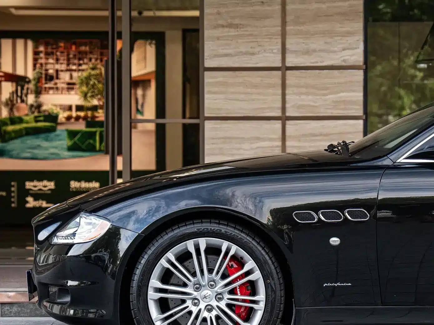 2010 Quattroporte 4.7L Executive Edition — миниатюра 4