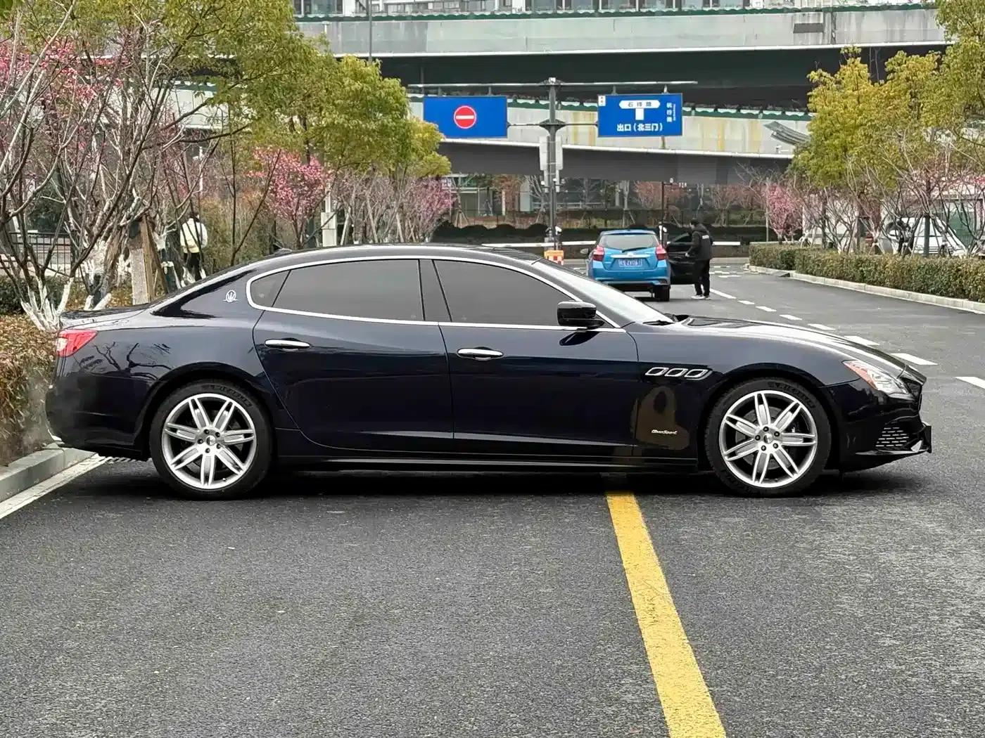 Presidential Edition 2015 3.0T Standard Edition — миниатюра 3