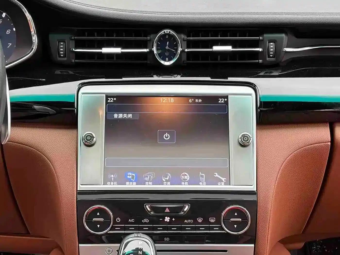 Presidential Edition 2015 3.0T Standard Edition — миниатюра 5