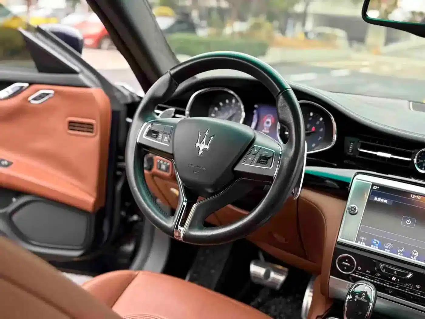 Presidential Edition 2015 3.0T Standard Edition — миниатюра 7