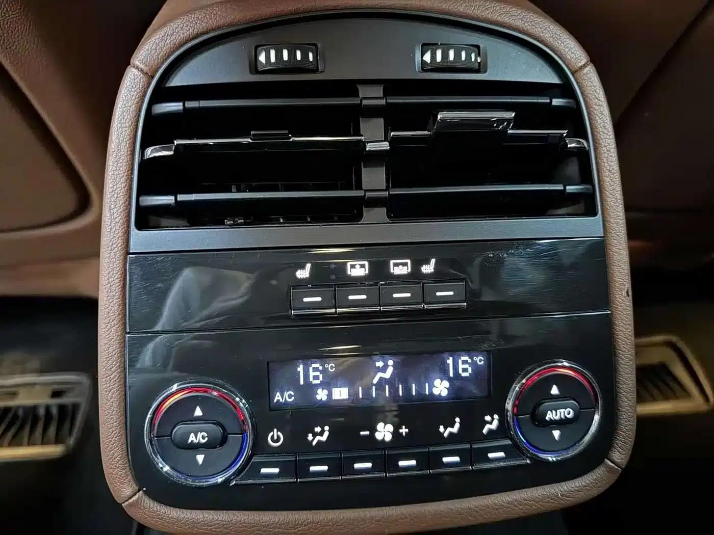 Presidential Edition 2015 3.0T Standard Edition — миниатюра 16