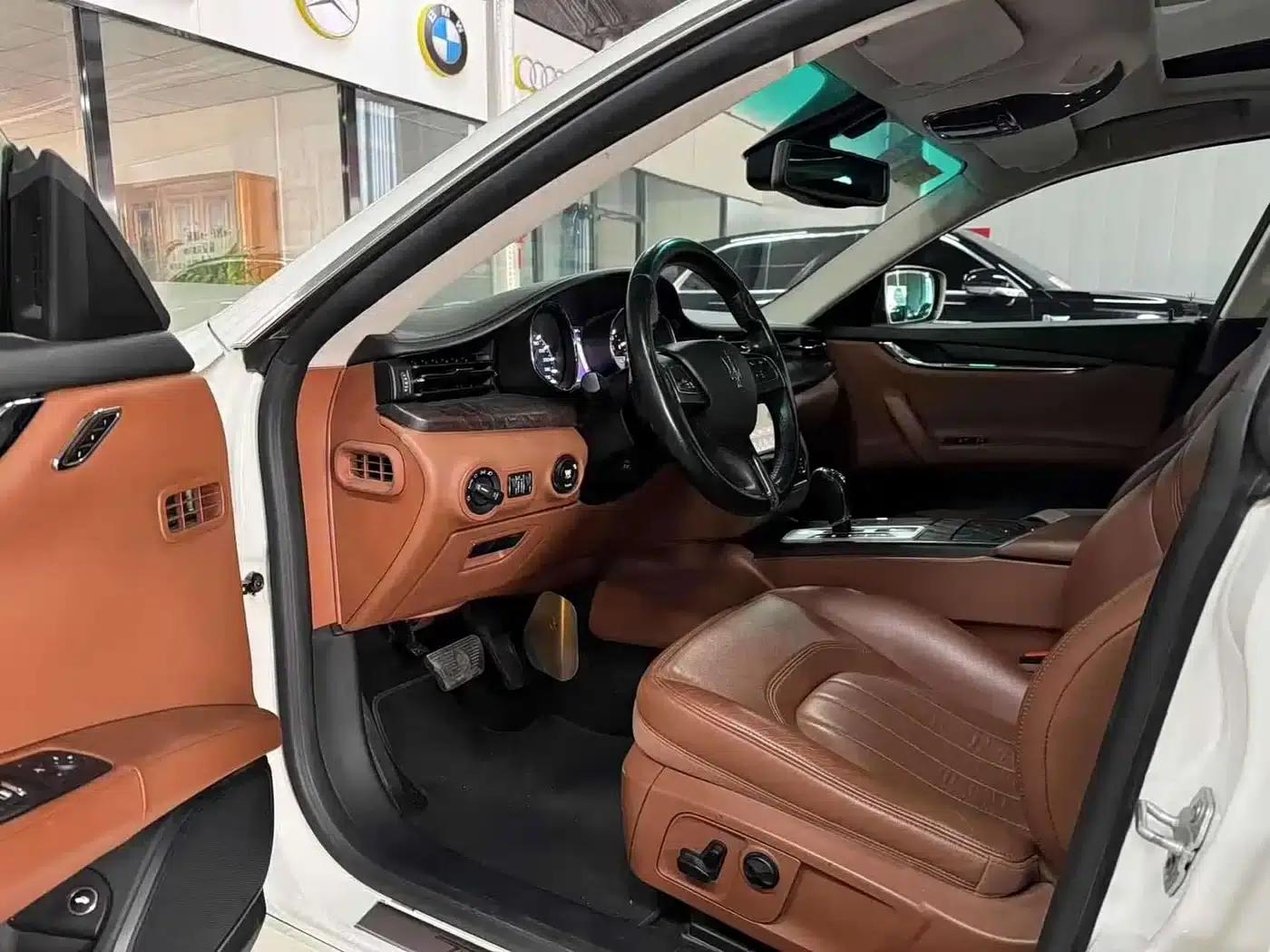 Presidential Edition 2015 3.0T Standard Edition — миниатюра 7