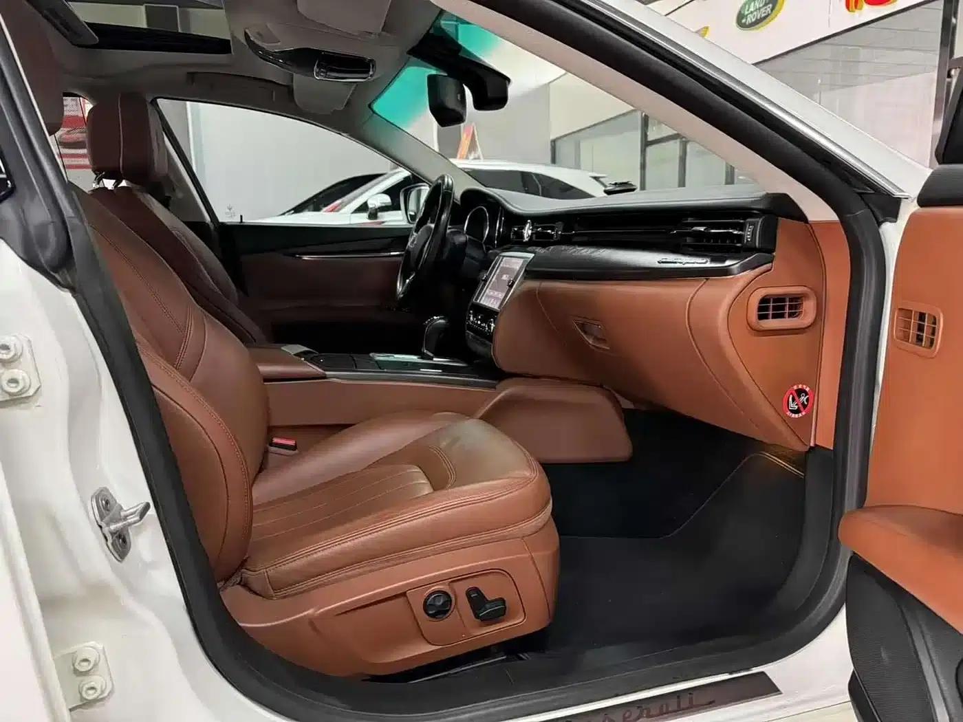 Presidential Edition 2015 3.0T Standard Edition — миниатюра 10