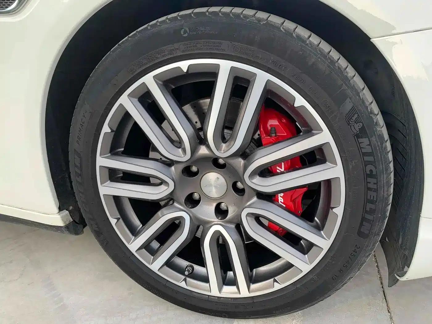 Presidential Edition 2015 3.0T Standard Edition — миниатюра 12