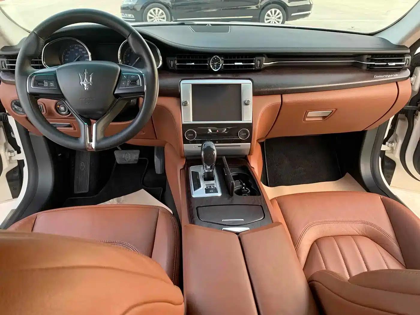 Presidential Edition 2015 3.0T Standard Edition — миниатюра 7