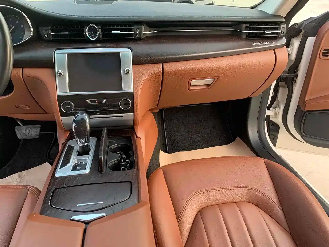 Presidential Edition 2015 3.0T Standard Edition — миниатюра 8