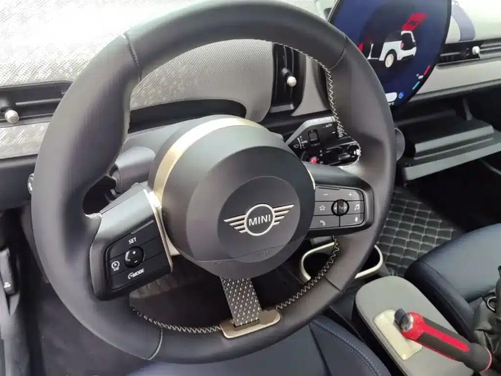 MINI 2025 2.0T COOPER S Artist 3-Door Edition — миниатюра 17