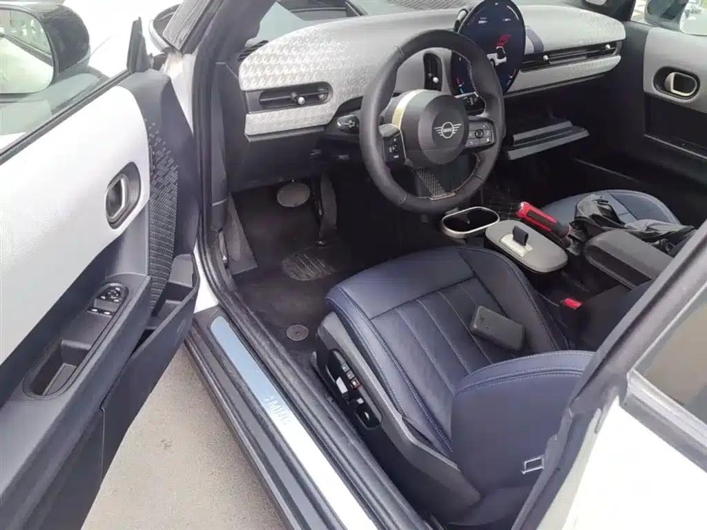 MINI 2025 2.0T COOPER S Artist 3-Door Edition — миниатюра 23