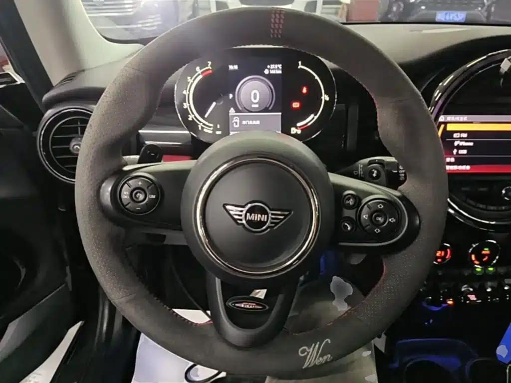 MINI 2021 2.0T COOPER S Classic — миниатюра 11