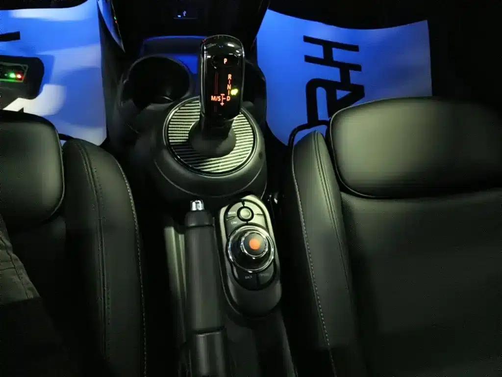 MINI 2021 2.0T COOPER S Classic — миниатюра 14
