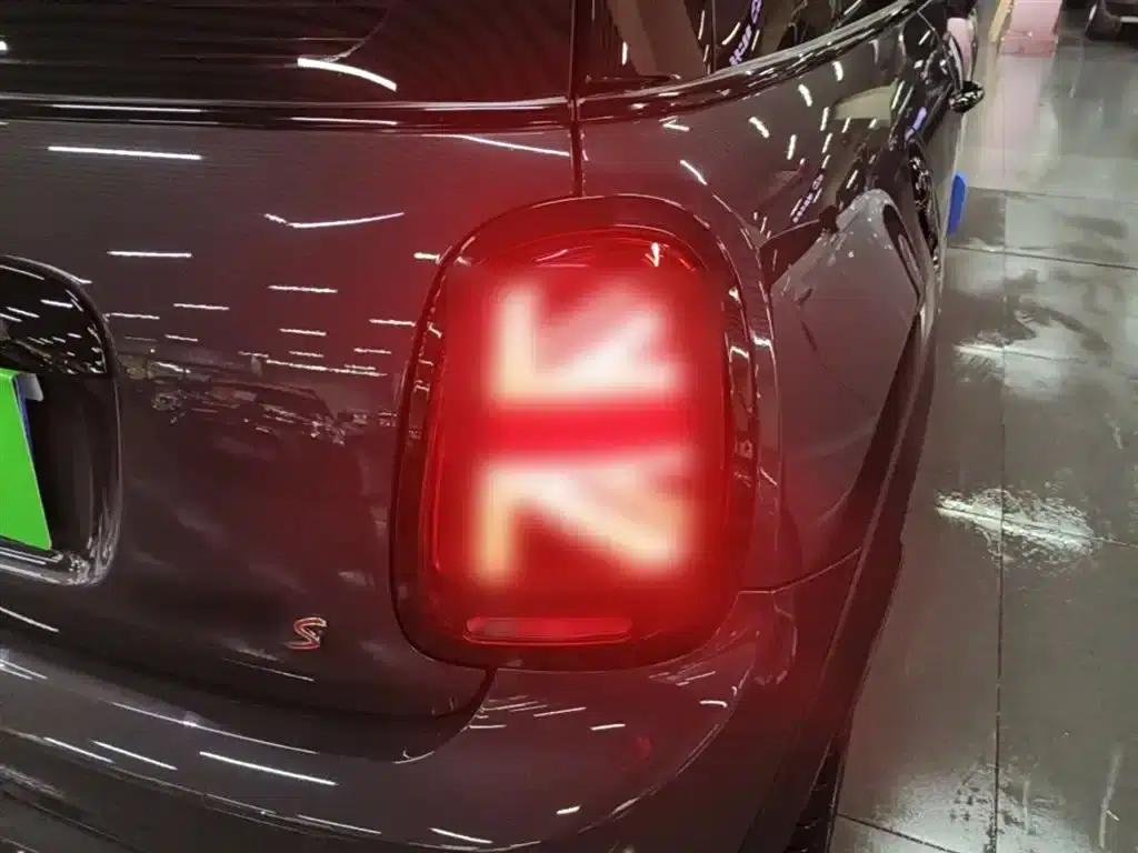 MINI 2021 2.0T COOPER S Classic — миниатюра 8