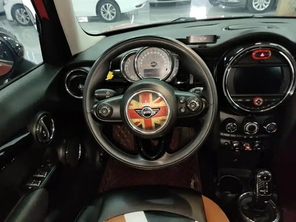 2018 MINI 1.5T ONE PLUS 5-Door — миниатюра 11