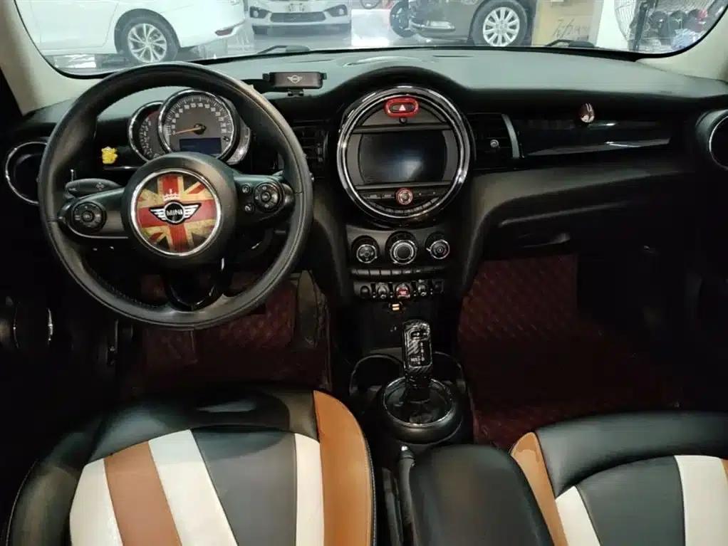 2018 MINI 1.5T ONE PLUS 5-Door — миниатюра 10