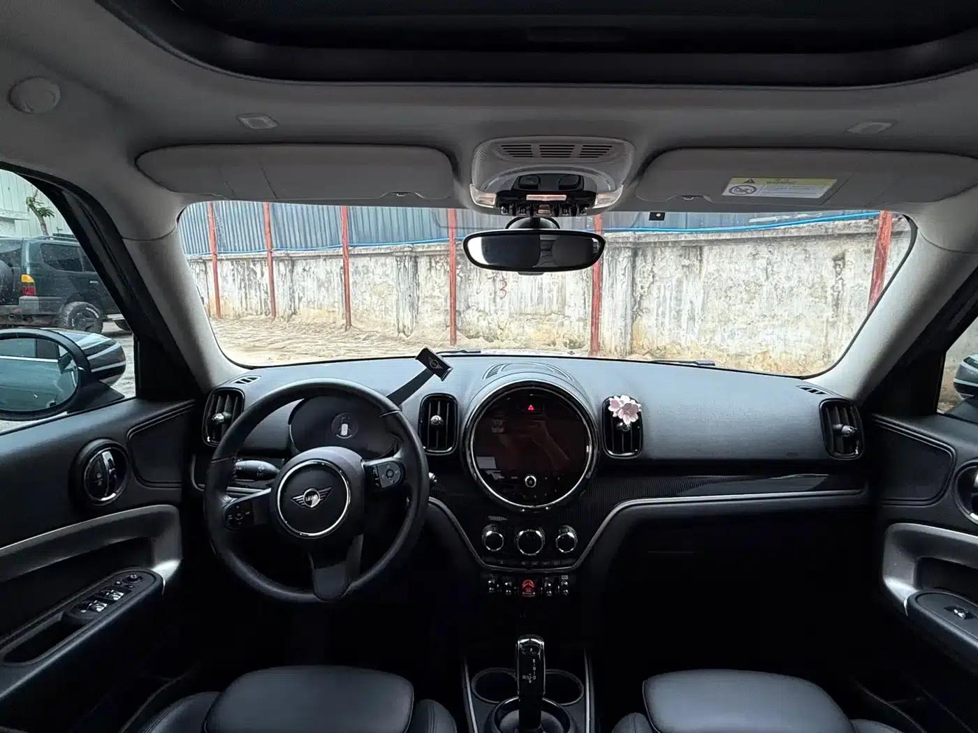 2022 MINI COUNTRYMAN Facelift 1.5T COOPER Connoisseur — миниатюра 9