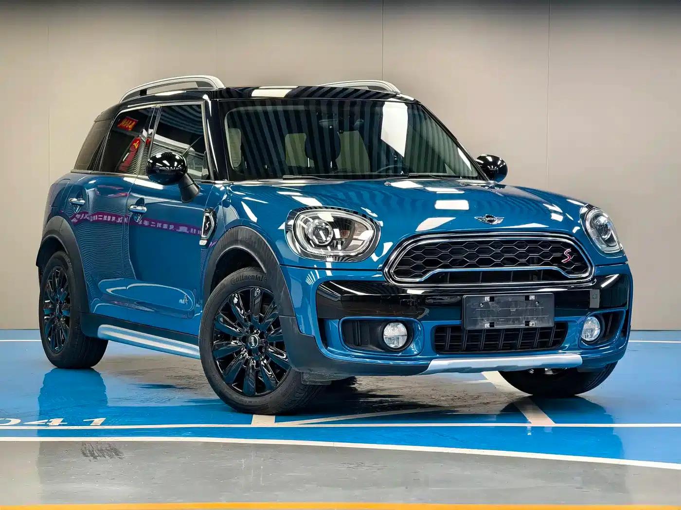 2017 MINI COUNTRYMAN 2.0T COOPER S ALL4 Explorer — миниатюра 3