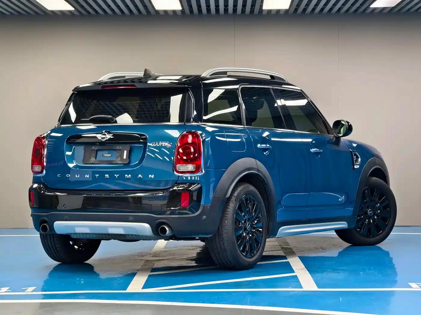 2017 MINI COUNTRYMAN 2.0T COOPER S ALL4 Explorer — миниатюра 5