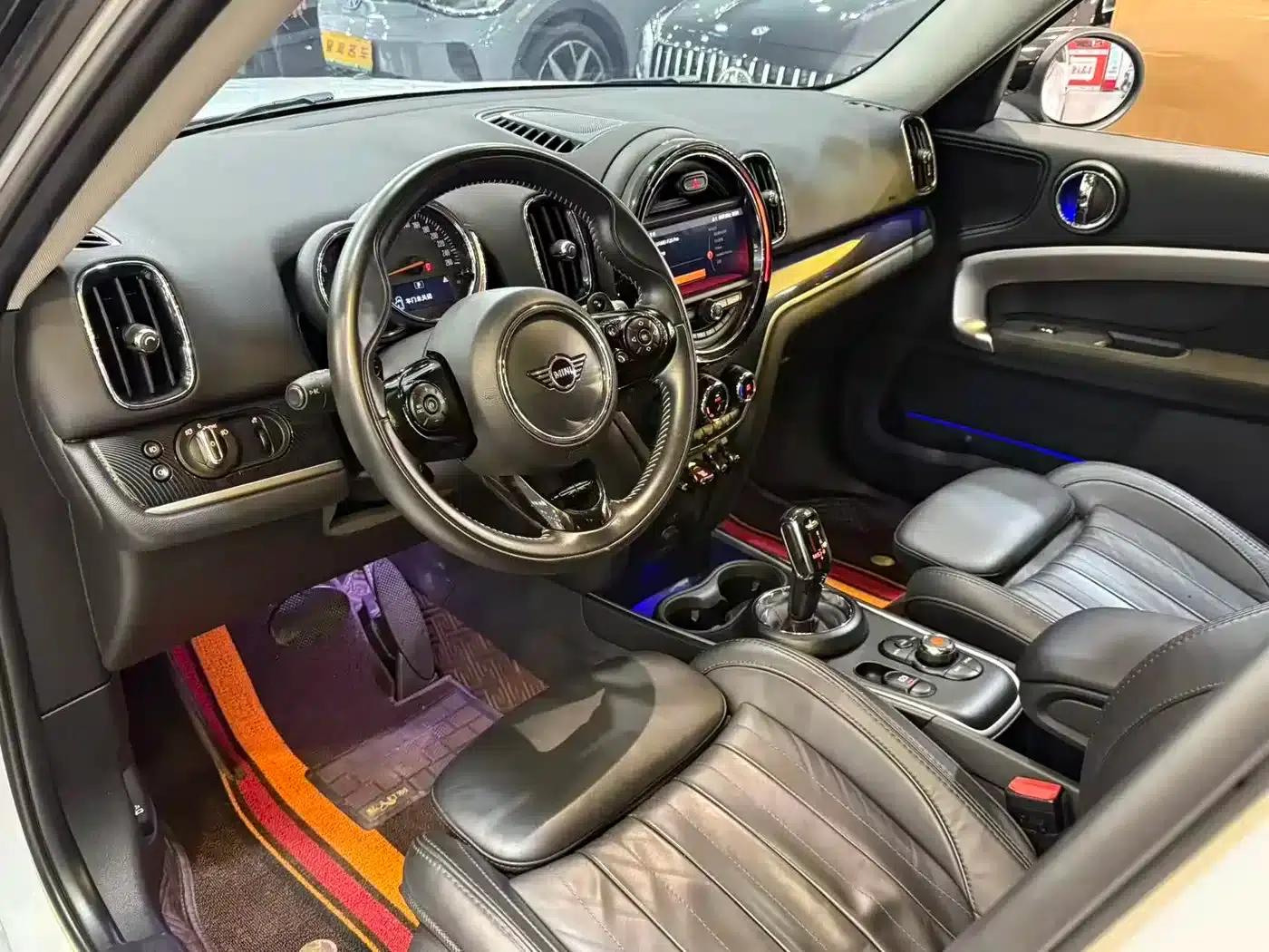 2019 MINI COUNTRYMAN 2.0T COOPER S ALL4 Artist — миниатюра 8