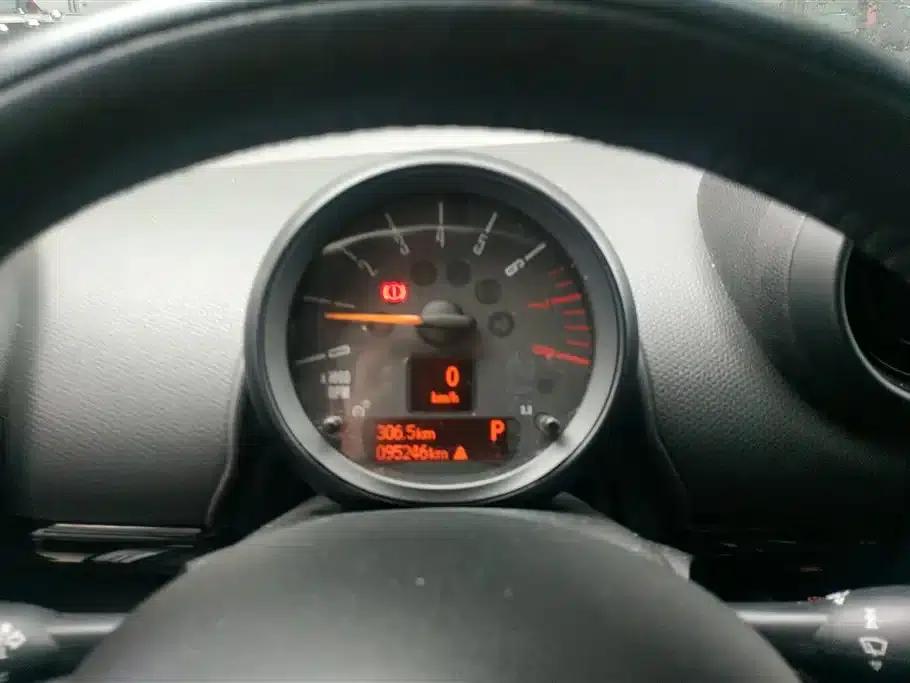MINI COUNTRYMAN 2014 1.6T COOPER ALL4 Fun — миниатюра 14