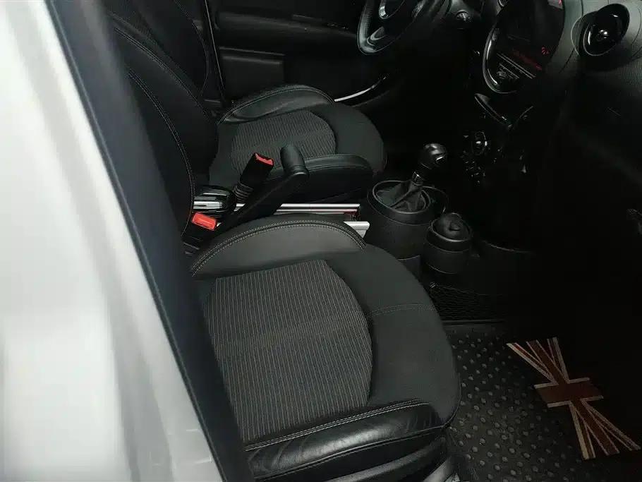 MINI COUNTRYMAN 2014 1.6T COOPER ALL4 Fun — миниатюра 8