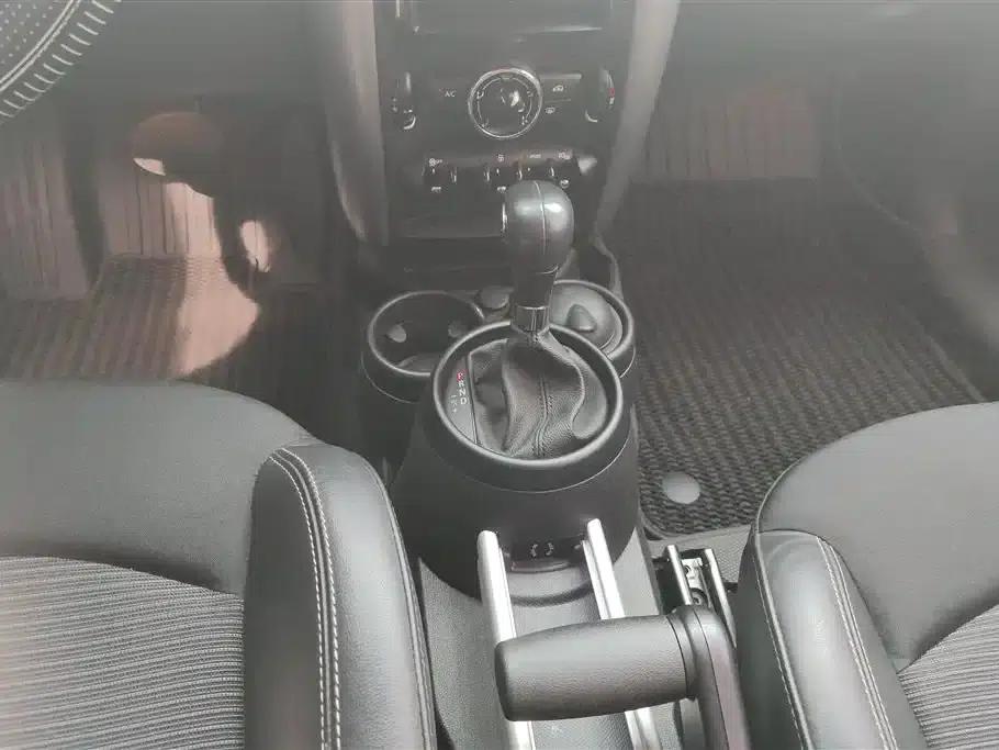 MINI COUNTRYMAN 2014 1.6L COOPER Fun — миниатюра 16