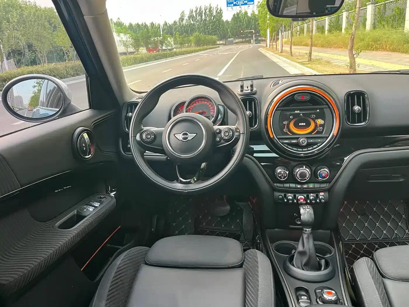 2017 MINI COUNTRYMAN 1.5T COOPER ALL4 — миниатюра 6