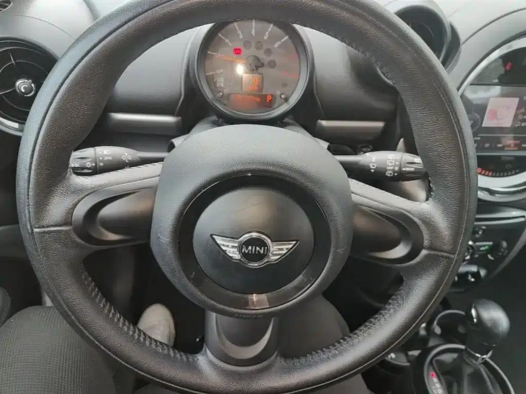 MINI COUNTRYMAN 2014 1.6L ONE — миниатюра 11
