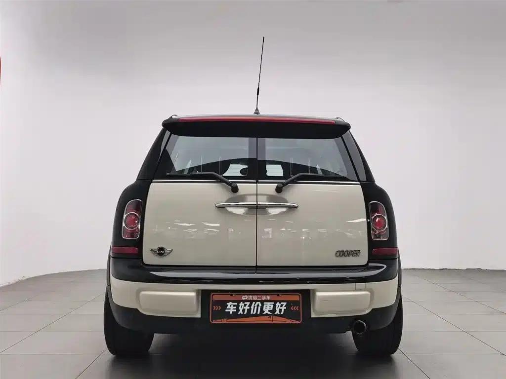 2011 MINI CLUBMAN 1.6L COOPER Fun — миниатюра 4