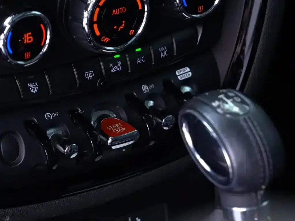 2018 MINI CLUBMAN 1.5T COOPER Artist — миниатюра 21