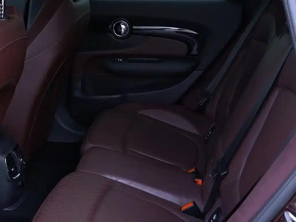 2016 MINI CLUBMAN Facelift 1.5T COOPER Connoisseur Edition — миниатюра 24