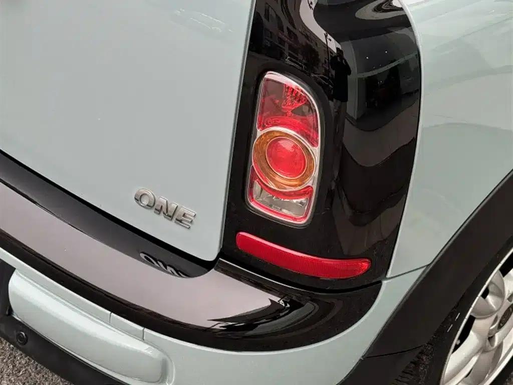 MINI CLUBMAN 2011 1.6L ONE — миниатюра 12