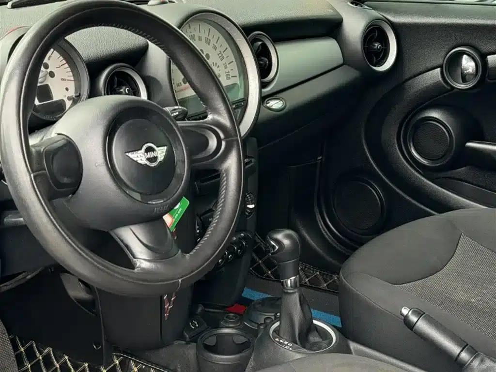 MINI CLUBMAN 2011 1.6L ONE — миниатюра 16
