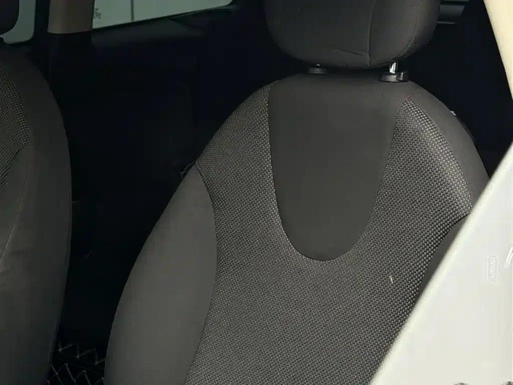 MINI CLUBMAN 2011 1.6L ONE — миниатюра 18